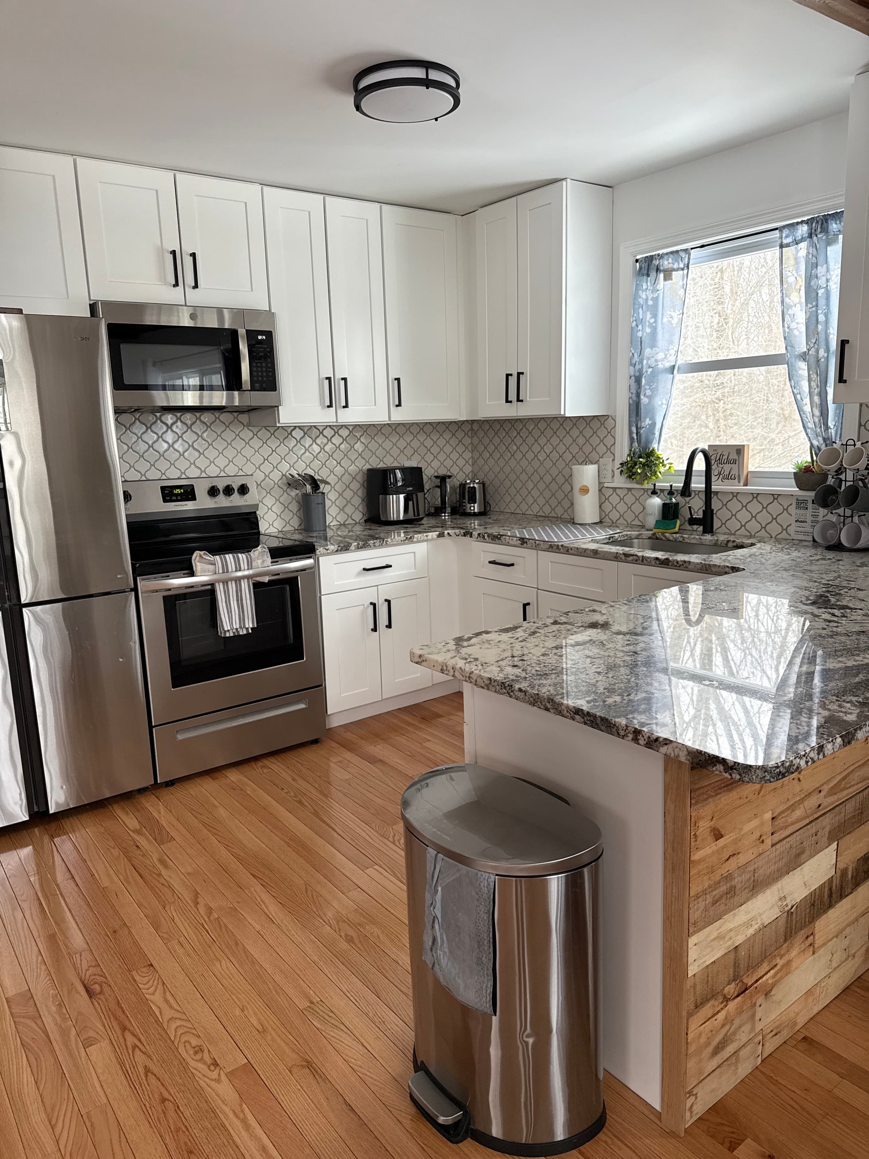 Sparkling Clean Kitchen